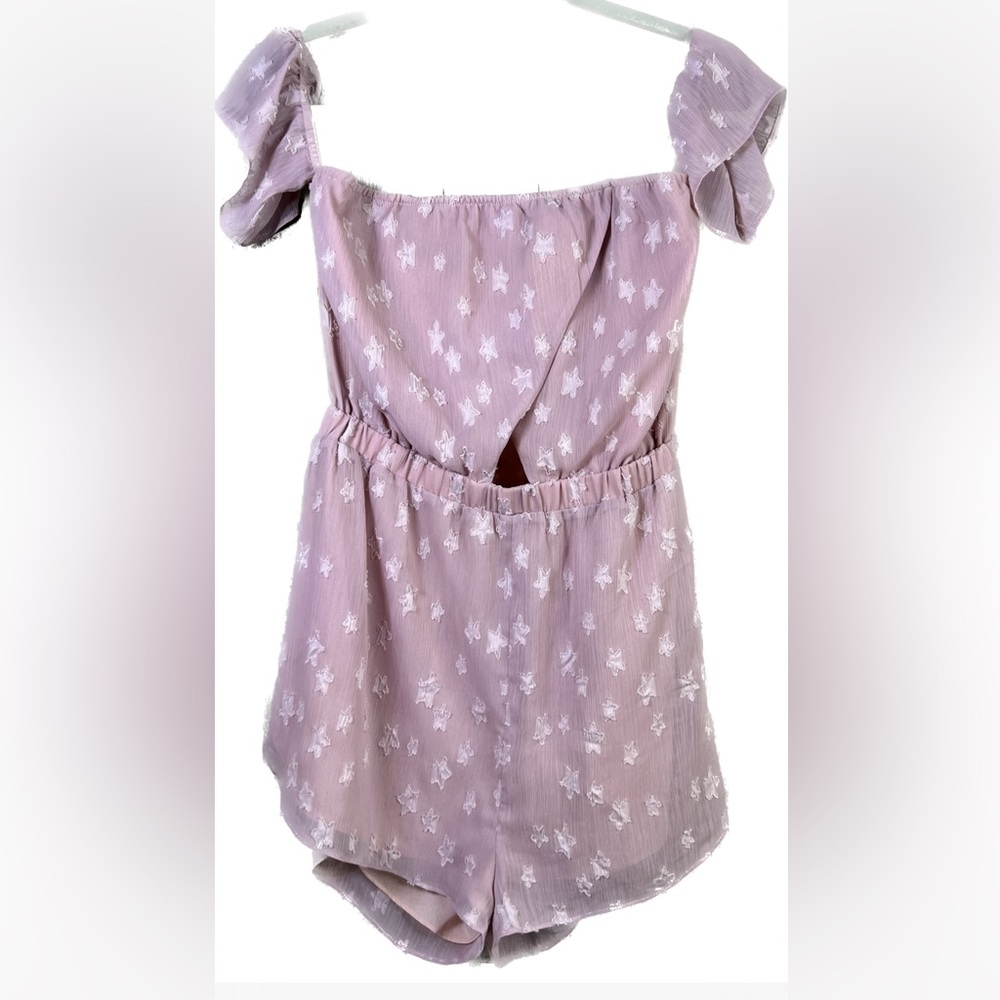 Superdown Size Medium Off the Shoulder Lined Star Shorts Romper